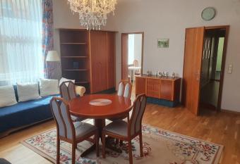 Park Villa Apartment allows 18 year olds to book a room