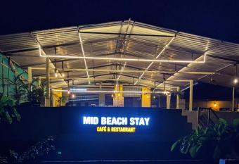 MID BEACH STAY Gokarna has Smoking/Balcony rooms