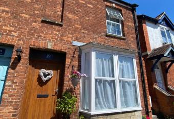 Aurora Tor allows 18 year olds to book a room