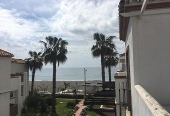 Viaui Duplex Laguna Beach Torrox-Costa has Balcony rooms