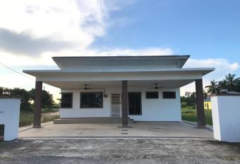 D` Totok HouseStay allows 18 year olds to book a room