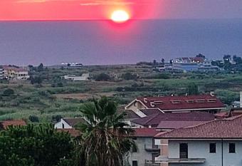Casa Perrone has Balcony rooms