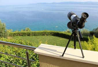 6 pax Apertment ON THE BEACH with Terrace, Sea view, Garden, Parking ensured, first floor has Balcony rooms