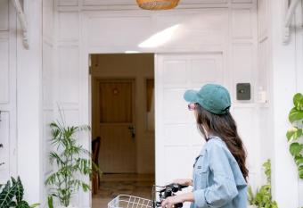 Roemah Renjana Yogyakarta has Balcony rooms