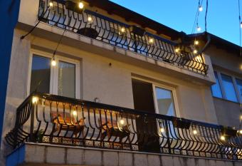 Moonl  ght Hostel allows 18 year olds to book a room