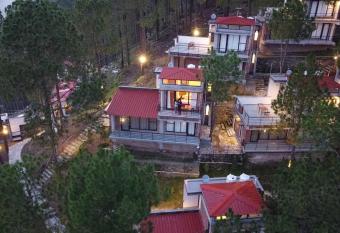 BluSalzz Escapade, Lansdowne - Uttarakhand allows 18 year olds to book a room