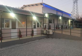                                       allows 18 year olds to book a room