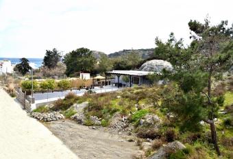 PLUMERIA HOUSE has Balcony rooms
