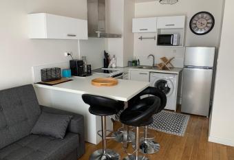 Appartement Perpignan has Balcony rooms