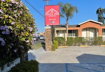 Villa Inn & Suites has Smoking rooms