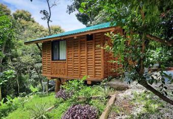 Eco-Turismo Guayacanes has Balcony rooms