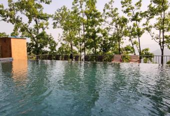 2BHK ALPINE VILLA has Balcony rooms