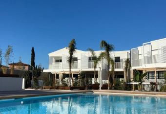 Van der Valk Hotel Bloom has Balcony rooms