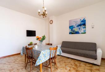 Struttura Acquario has Balcony rooms