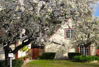 Coastal Hideaway allows 18 year olds to book a room