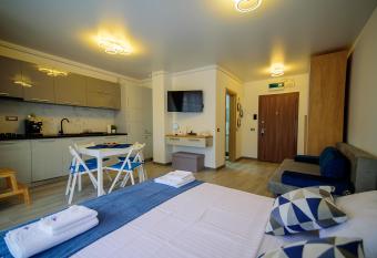 Nord Sea Studio has Balcony rooms