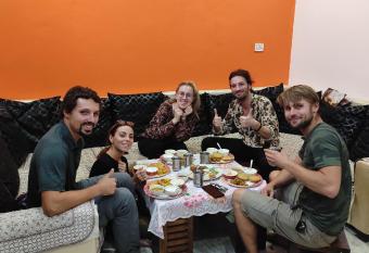 Taj Backpackers hostel has Balcony rooms