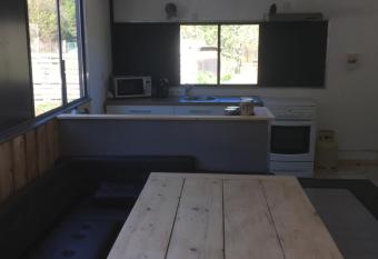 Mobillhome allows 18 year olds to book a room