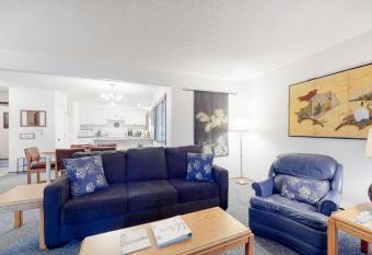 Sisters Secret has Balcony rooms