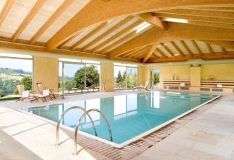 Relais Montemarino has Balcony rooms