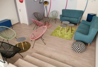 Dandelion hostel allows 18 year olds to book a room