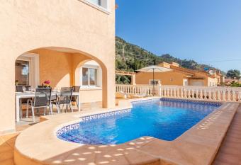 Villa Galicia has Balcony rooms