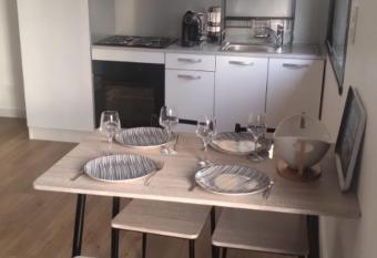 Les loges has Balcony rooms