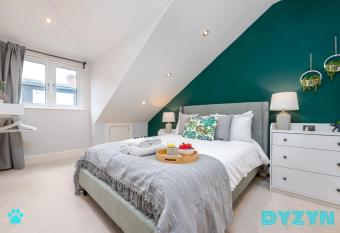 Pontcanna Inn - Balcony, Parking, Cathedral Road has Balcony rooms