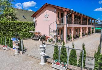 Miner  l has Balcony rooms