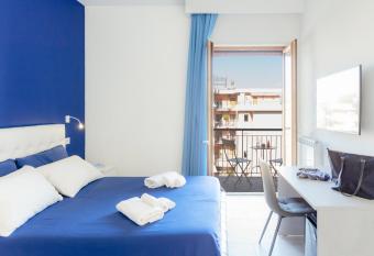 Le Tre CCC has Balcony rooms