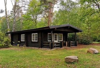 Scandinavian Lodges (by Outdoors Holten) has Balcony rooms