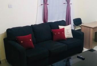 Joshua   s place: cosy furnished one bedroom apt has Balcony rooms