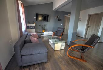 Panorama has Balcony rooms