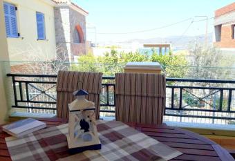 Sophie s Sweet Home allows 18 year olds to book a room