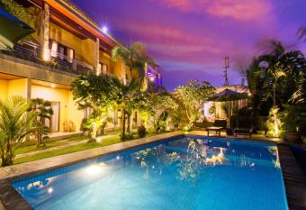 Kelingking Sunset Point Hotel & Spa has Balcony rooms