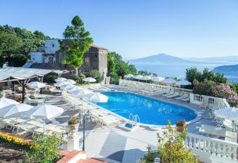 Hotel Jaccarino has Balcony rooms