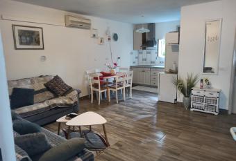 holiday home David has Balcony rooms