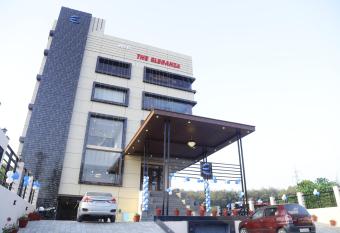 The Eleganza has Balcony rooms