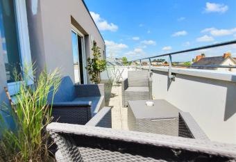 Le 2neuf - Magnifique T1bis - Grande terrasse has Balcony rooms