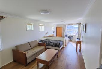 Watersedge Motel allows 18 year olds to book a room