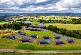 The Vu Snugs & Canadian Log Cabins allows 18 year olds to book a room