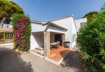 Cas Padrins has Balcony rooms