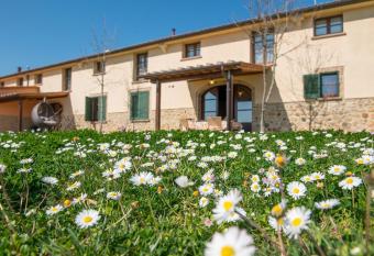 Agriturismo Biologico Diacceroni has Balcony rooms