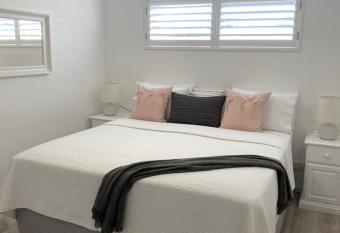 Rainbow Beach Dream allows 18 year olds to book a room