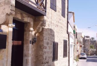 Malia Fountain House has Balcony rooms