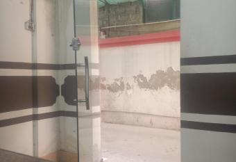 OYO Rooms Gulshan has Balcony rooms