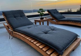 Villa M&M has Balcony rooms