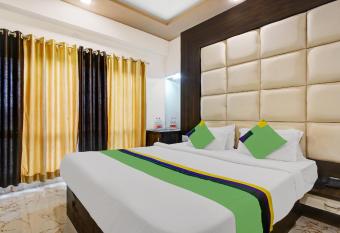 Treebo Trend Mangal Residency has Smoking rooms