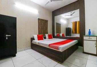 Super OYO Hotel Sky Garden allows 18 year olds to book a room