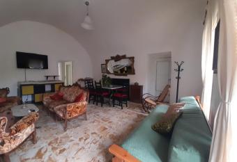 La Casa di Romeo has Balcony rooms